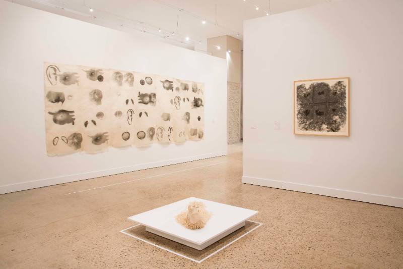 Kiki Smith and Paper: The Body, the Muse, and the Spirit Kiki Smith and Paper: The Body, the Muse, and the Spirit